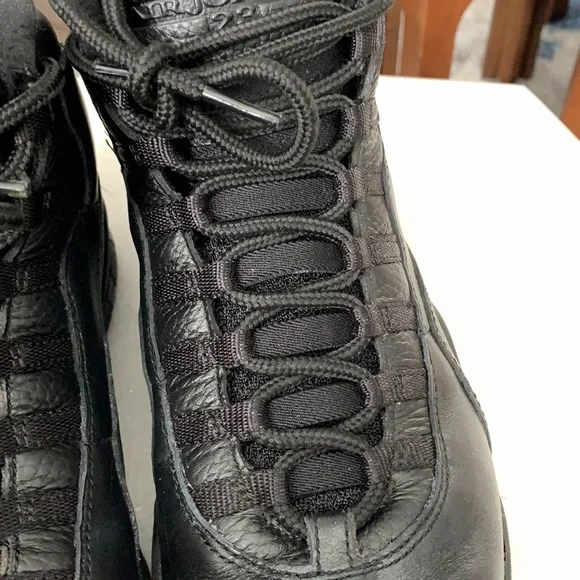 Air Jordan Retro 10 Size 9 - NYC Box Included - Picture 11 of 15